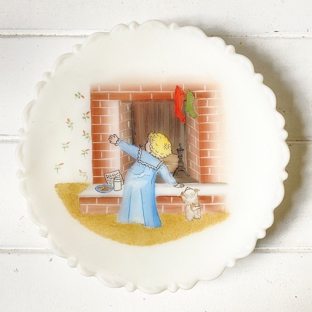 Fenton Glass Expectation Plate Christmas Fantasy Series 1984 Ltd Edition Custard